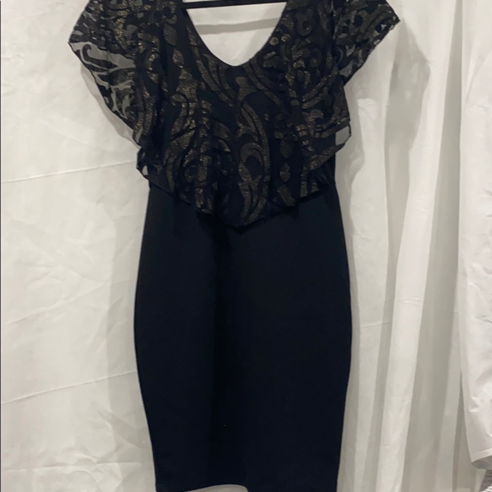 Dress - Picture 3 of 4